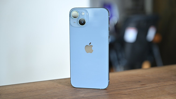 iPhone 14 Xanh Dương tối giản nhưng không đơn giản, đảm bảo đem tới vẻ đẹp trang nhã và cao cấp cho người dùng